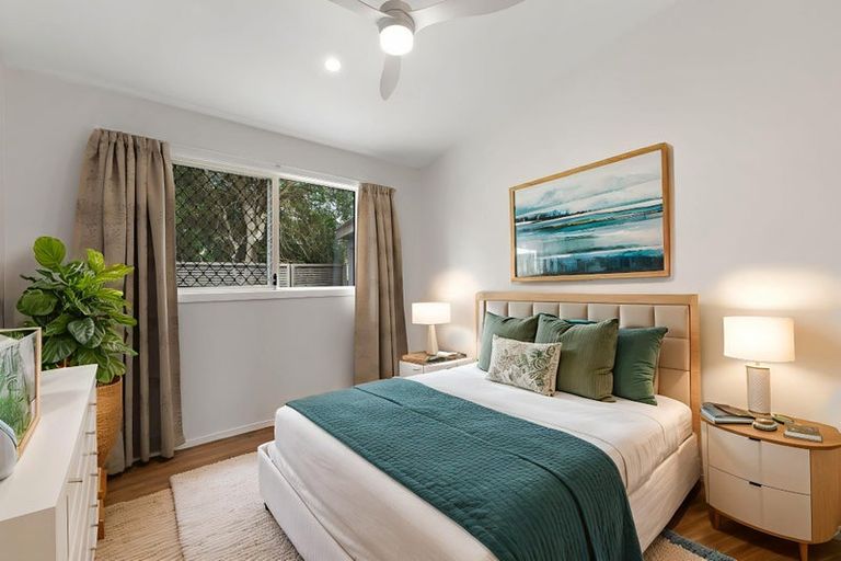 Photo of property in 21b Brian Crescent, Stanmore Bay, Whangaparaoa, 0932
