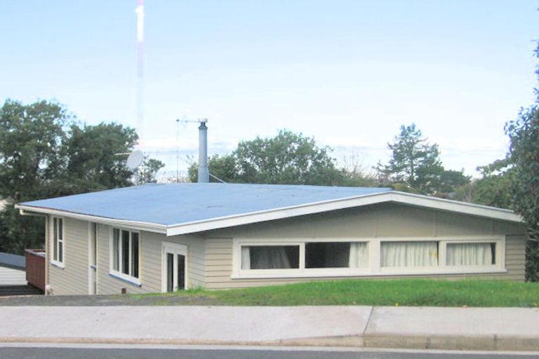 Photo of property in 12 Hartley Terrace, Massey, Auckland, 0614