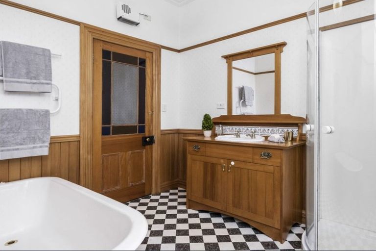 Photo of property in 74 Maryhill Terrace, Maryhill, Dunedin, 9011
