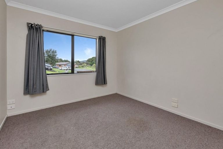 Photo of property in 92 Ridgeway Drive, Te Kamo, Whangarei, 0112