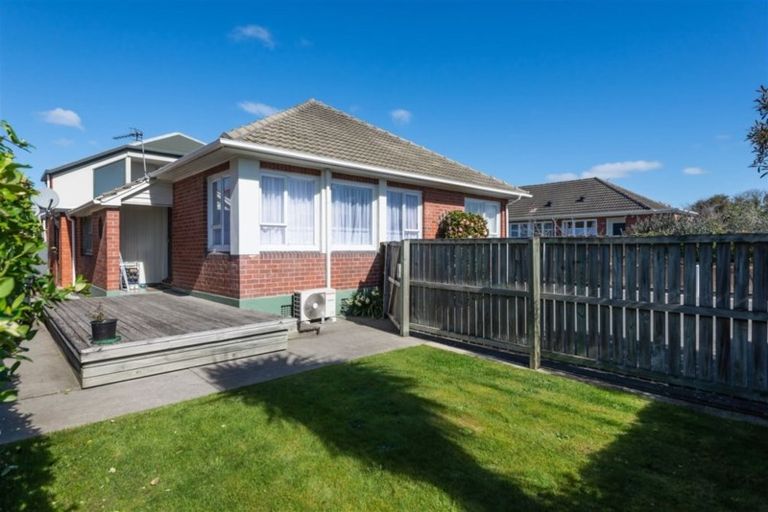 Photo of property in 21 George Street, Riccarton, Christchurch, 8041