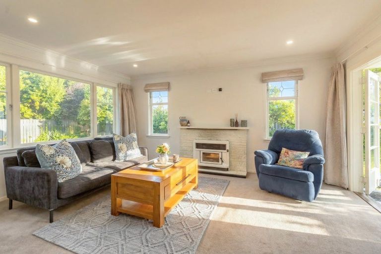Photo of property in 40 Reading Street, Greytown, 5712