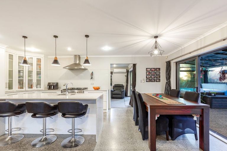 Photo of property in 38 Seamount Drive, Red Beach, 0932