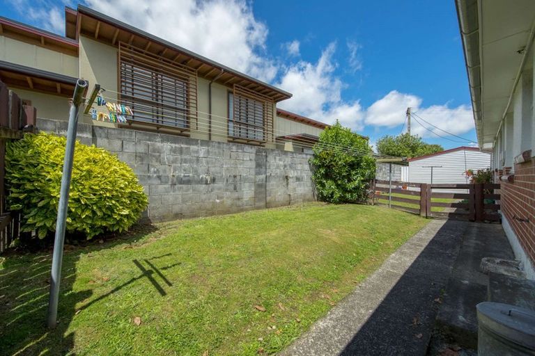 Photo of property in 19f2- Totara Street, Trentham, Upper Hutt, 5018
