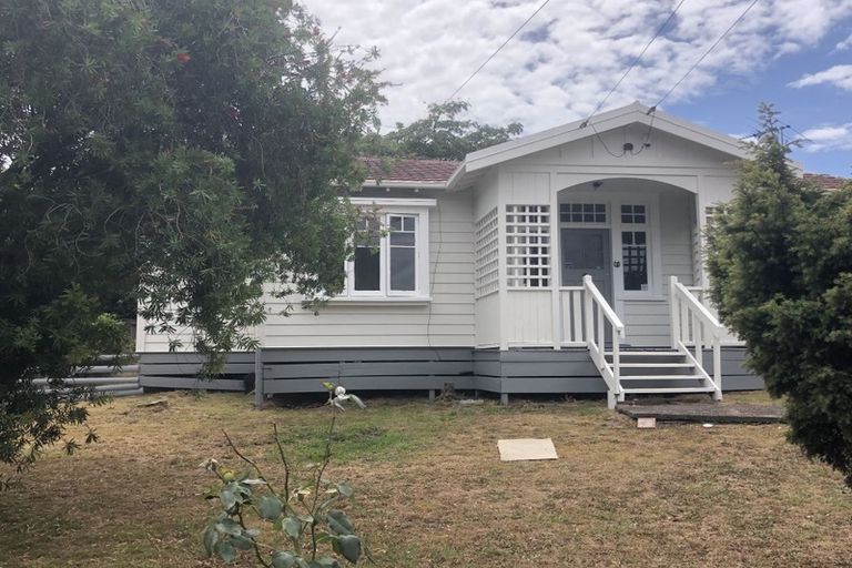 Photo of property in 56 Old Wairoa Road, Papakura, 2110