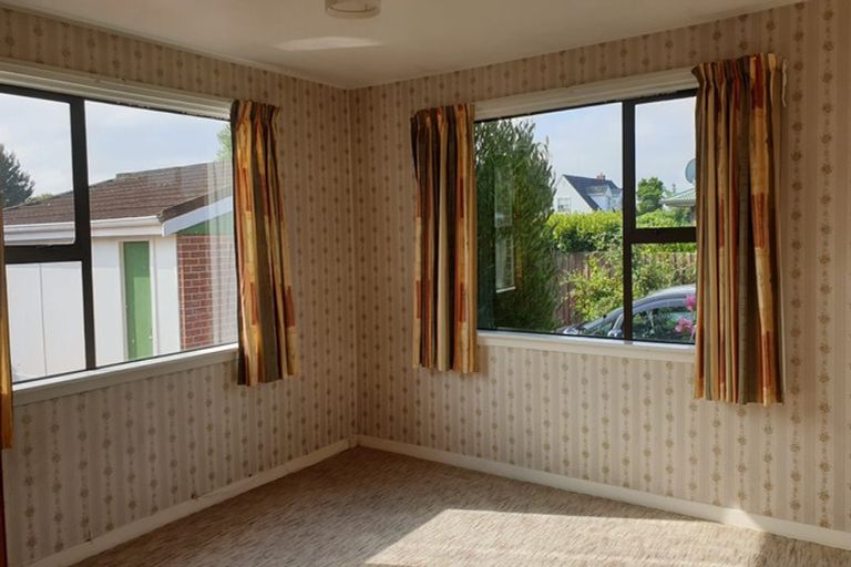 Photo of property in 70 Toorak Avenue, Avonhead, Christchurch, 8042