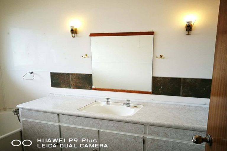 Photo of property in 27 Union Road, Howick, Auckland, 2014