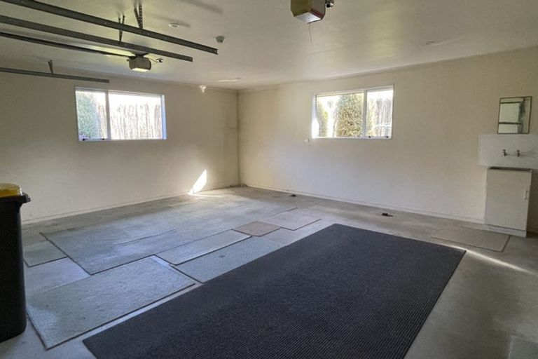 Photo of property in 77 Johnstone Street, Tinwald, Ashburton, 7774