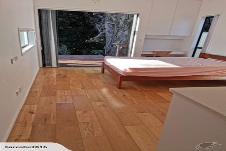 Photo of property in 2/20 Celeste Place, Totara Vale, Auckland, 0627