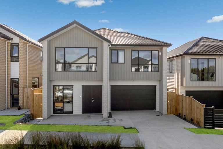 Photo of property in 6 Knockanara Drive, Flat Bush, Auckland, 2019