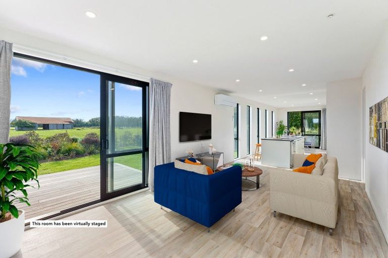 Photo of property in 128 Rangiuru Road, Otaki Beach, Otaki, 5512