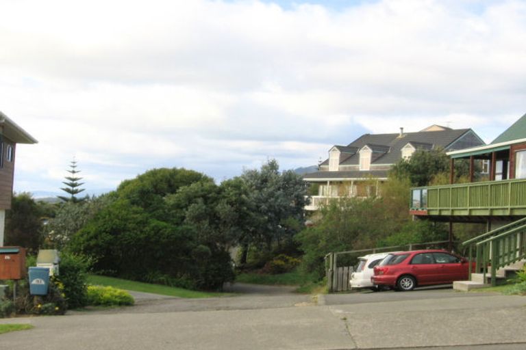 Photo of property in 163 Weggery Drive, Waikanae Beach, Waikanae, 5036