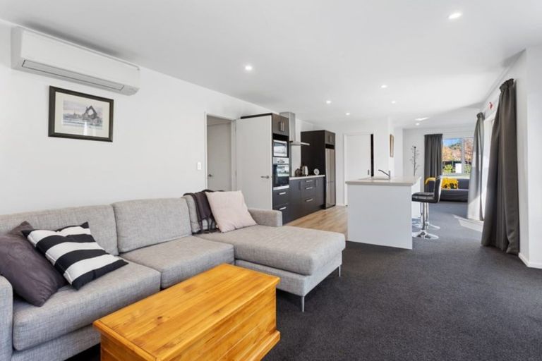 Photo of property in 10 Atap Place, Northwood, Christchurch, 8051