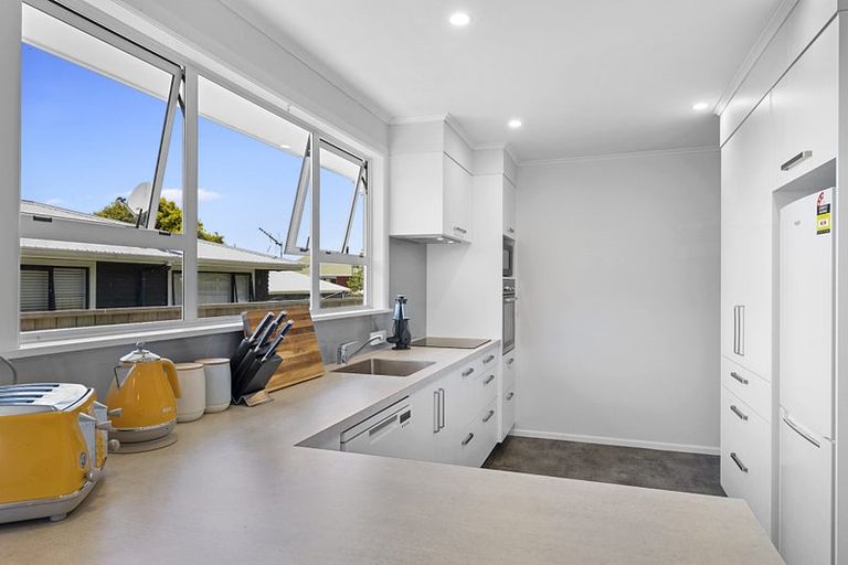 Photo of property in 217 Omata Road, Spotswood, New Plymouth, 4310