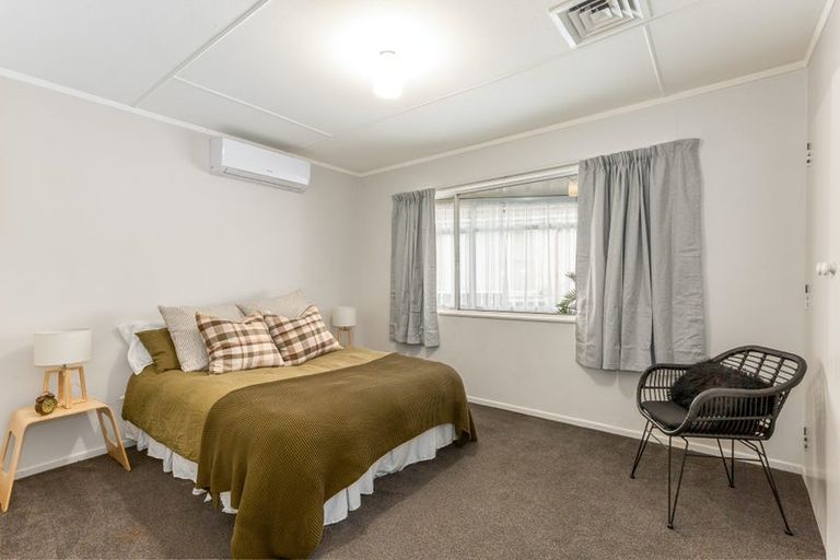 Photo of property in 40 Hamstead Street, Wainuiomata, Lower Hutt, 5014