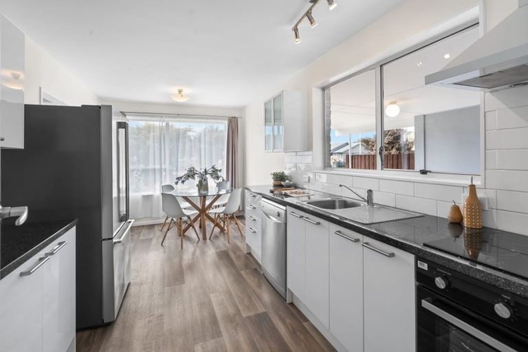 Photo of property in 56 Charnwood Crescent, Bishopdale, Christchurch, 8051