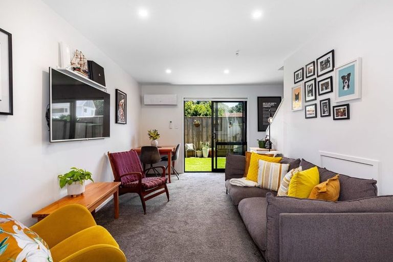 Photo of property in 9/17 Pearce Crescent, Taita, Lower Hutt, 5011