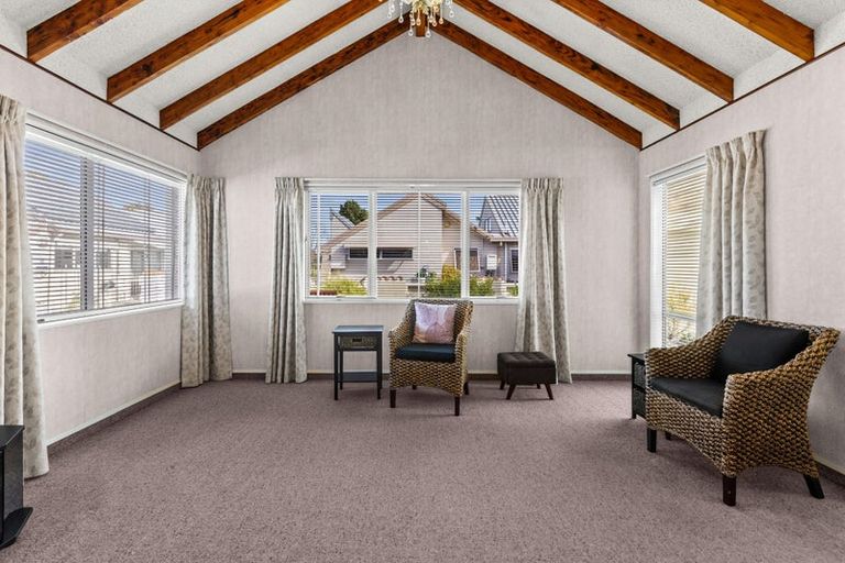Photo of property in 4/249 Taradale Road, Pirimai, Napier, 4112