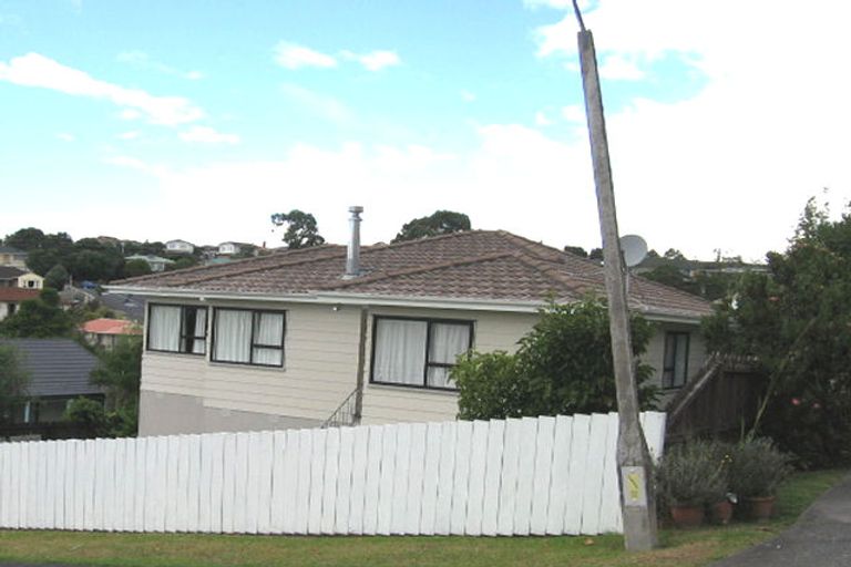 Photo of property in 3 Luxor Place, Massey, Auckland, 0614