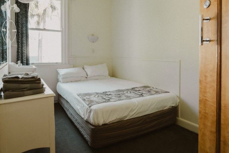 Photo of property in 34 Levesque Street, Birkdale, Auckland, 0626
