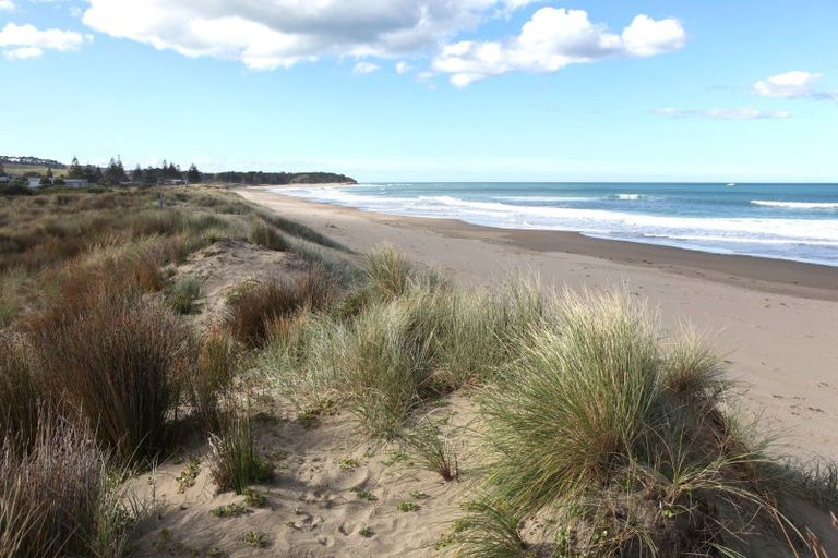 Photo of property in 79a Blue Pacific Parade, Riversdale Beach, Masterton, 5872