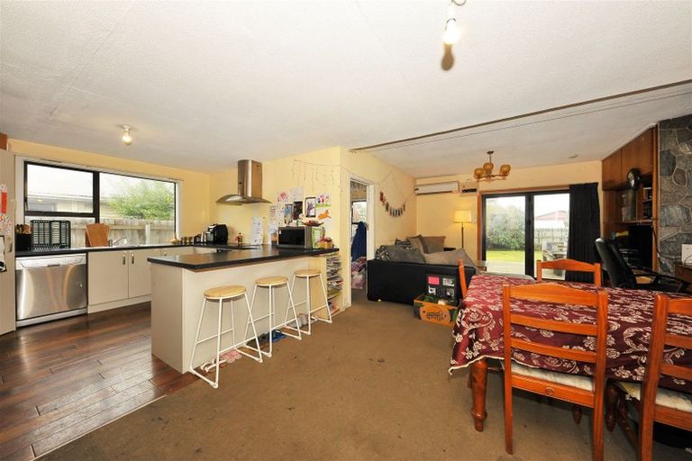 Photo of property in 270 Breezes Road, Aranui, Christchurch, 8061