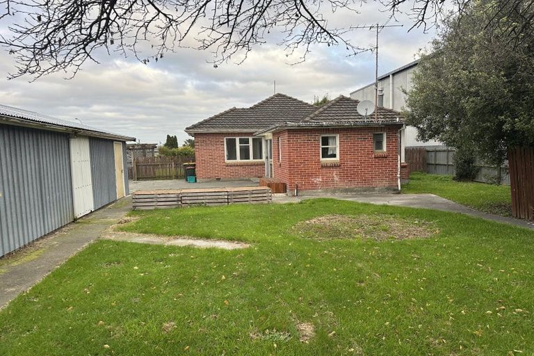 Photo of property in 122 Mcmurdo Street, Tinwald, Ashburton, 7700