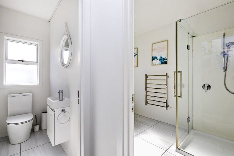 Photo of property in 27a Warwick Crescent, Taradale, Napier, 4112