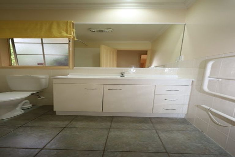 Photo of property in 2 Brodie Place, Bethlehem, Tauranga, 3110