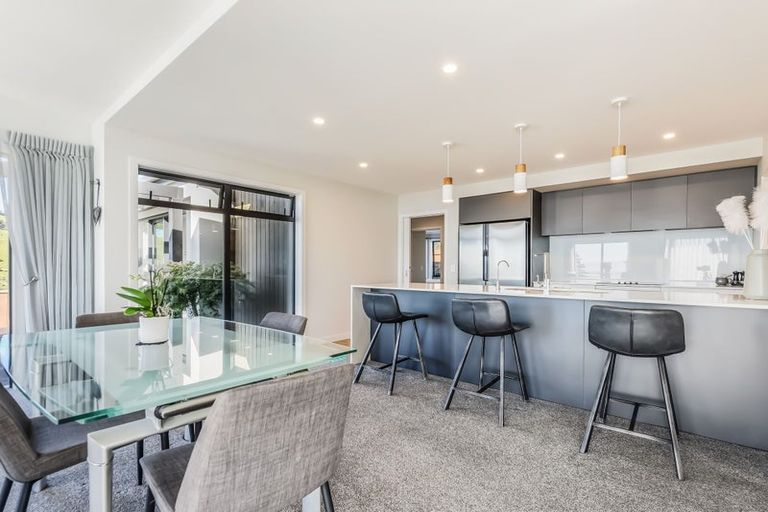 Photo of property in 14 Hill Tops Way, Stoke, Nelson, 7011