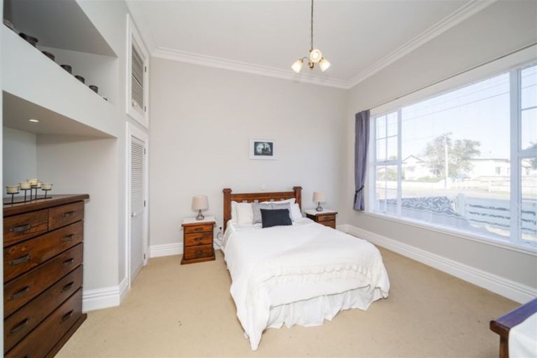 Photo of property in 24 Victoria Street, Hawera, 4610