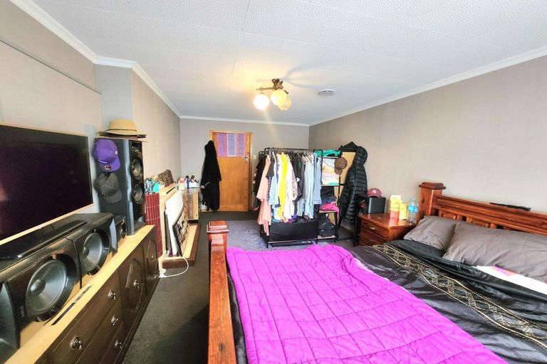 Photo of property in 19 Avon Street, South Hill, Oamaru, 9400