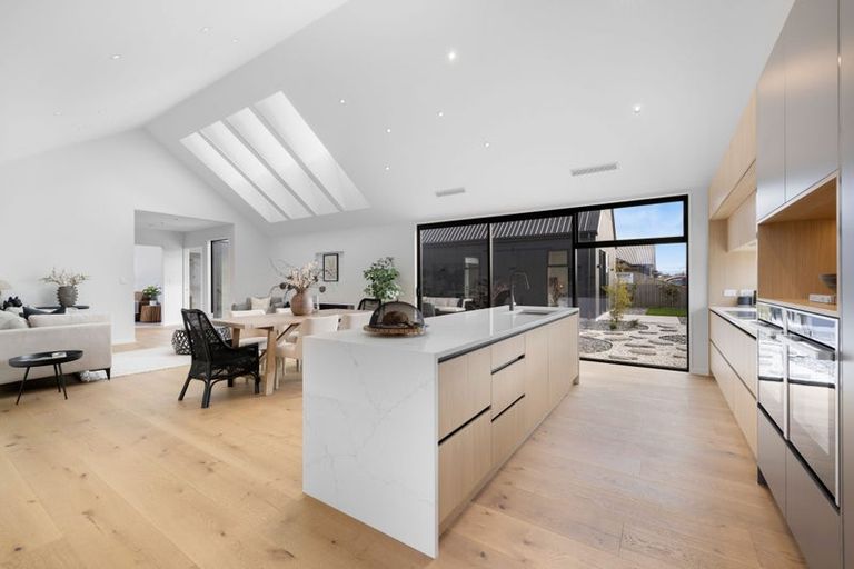 Photo of property in 2 Alan James Lane, Prebbleton, 7604