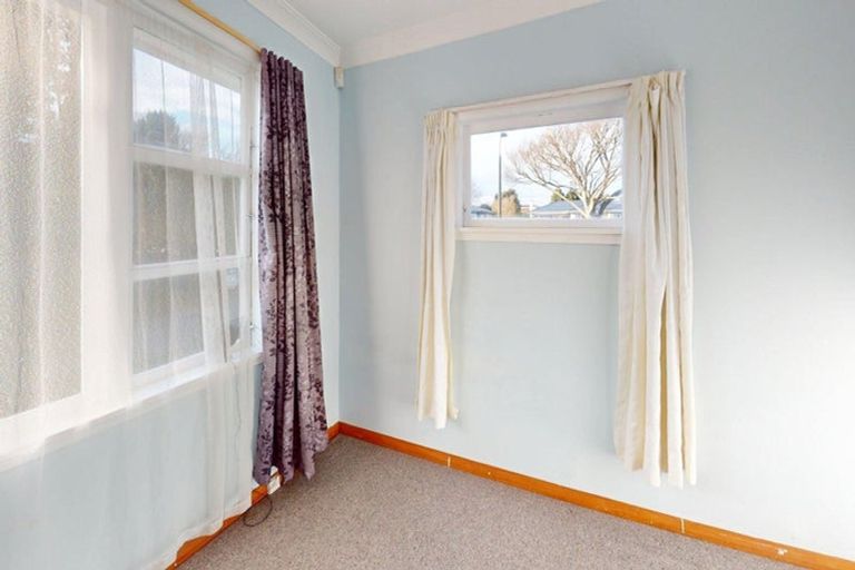 Photo of property in 60 Birmingham Street, Takaro, Palmerston North, 4412