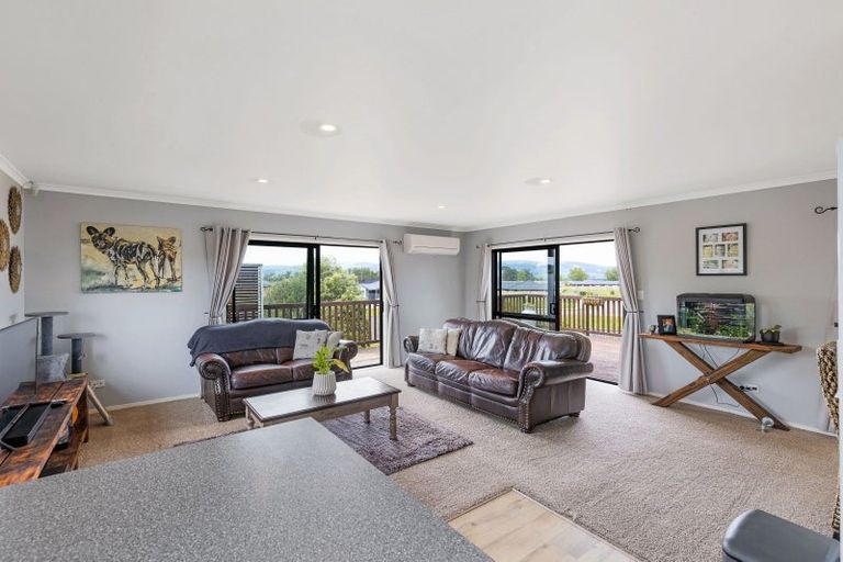 Photo of property in 94 James Line, Kelvin Grove, Palmerston North, 4414