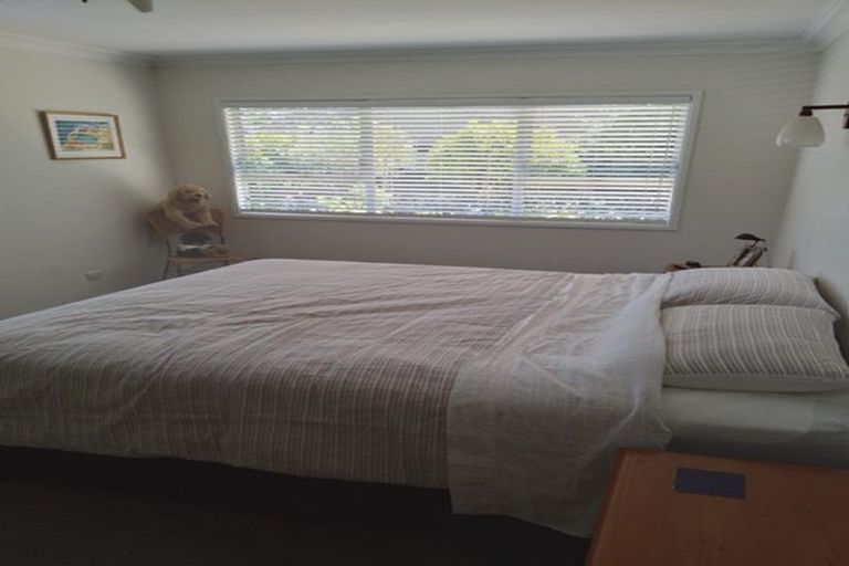 Photo of property in 15 Heaphy Lane, Paerata, 2124