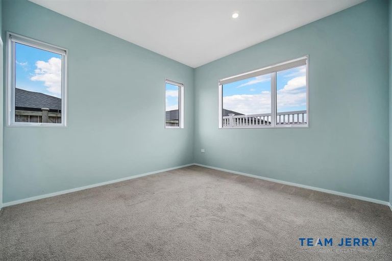 Photo of property in 40 Holcroft Street, Papakura, 2110
