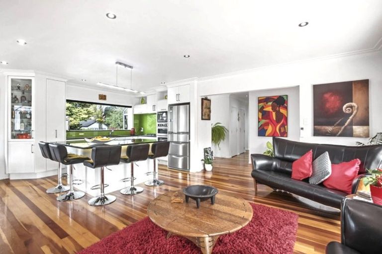 Photo of property in 19 Merchant Avenue, Te Atatu South, Auckland, 0610