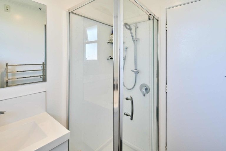 Photo of property in 52 Owhiti Street, Titahi Bay, Porirua, 5022