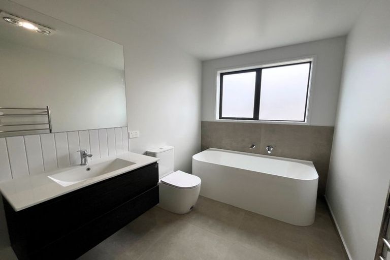 Photo of property in 33 Friesian Close, Jacks Point, 9371
