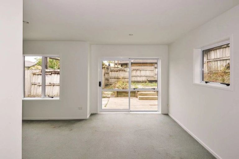 Photo of property in 18/30 John Jennings Drive, Oteha, Auckland, 0632