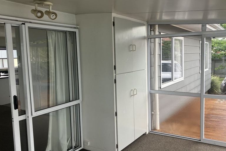 Photo of property in 2/434 Gloucester Street, Taradale, Napier, 4112