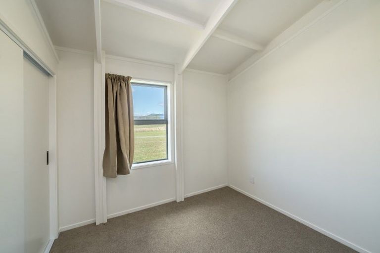 Photo of property in 968 Kahutara Road, Kahutara, 5771