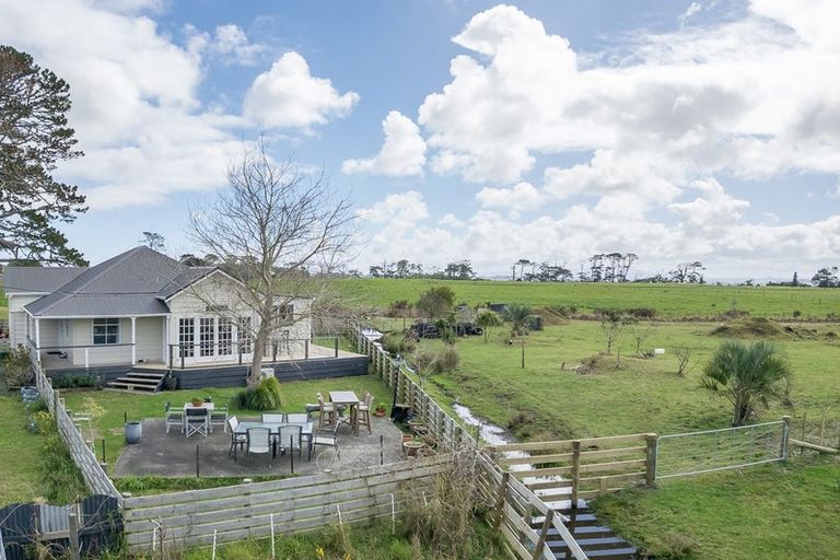 Photo of property in 126 West Coast Road, Te Kopuru, Dargaville, 0371
