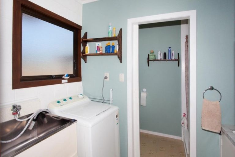 Photo of property in 605a Ocean Road, Whangamata, 3620