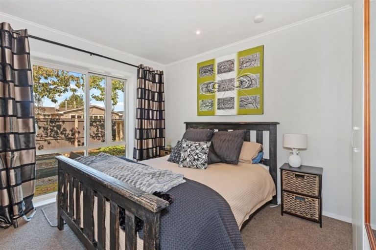 Photo of property in 7a Hidcote Place, Burnside, Christchurch, 8042