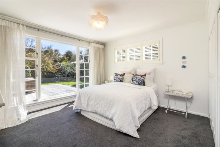 Photo of property in 11 Joyce Crescent, Ilam, Christchurch, 8041