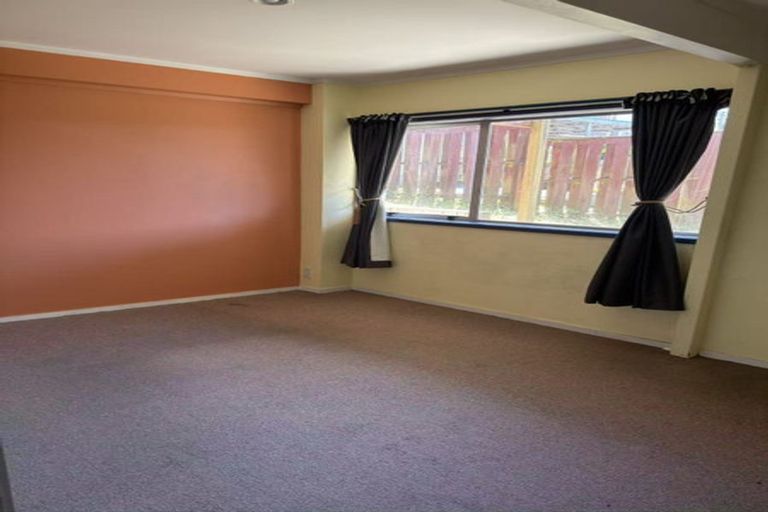 Photo of property in 2 Allender Drive, Torbay, Auckland, 0630