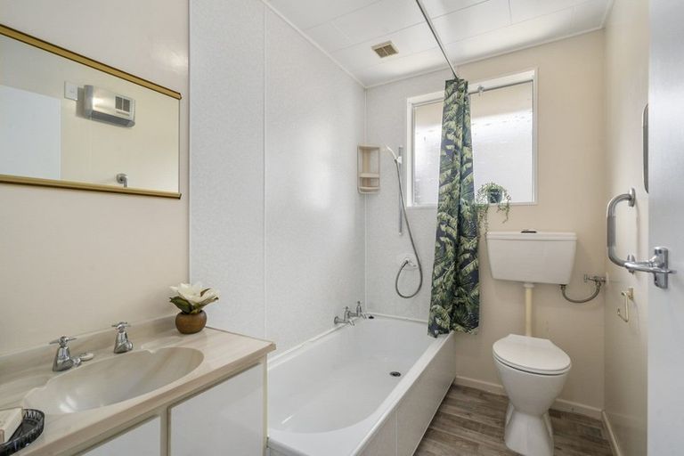 Photo of property in 14b Richard Street, Titahi Bay, Porirua, 5022