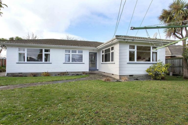 Photo of property in 3 Waters Street, Hoon Hay, Christchurch, 8025